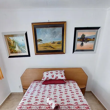 Affittacamere Casa Mihai *
